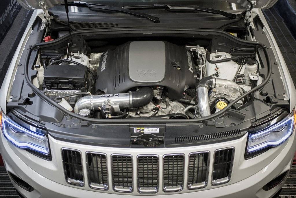 Ripp Superchargers - Jeep Grand Cherokee 5.7L HEMI 2015 Intercooled V3 Si RIPP Supercharger Kit - Black - Image 1