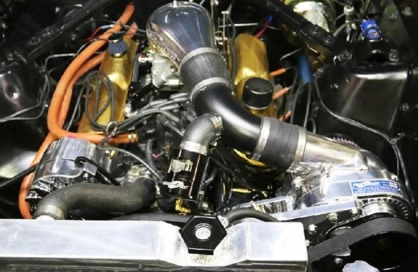 ATI/ProCharger Parts - ProCharger 1964 1/2 - 73 Mustang 8 Rib Supercharger Mounting Bracket - Image 1